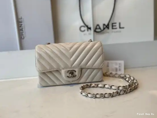 Firstbag Ru CHANEL 20CM BAG LAMBSKIN FLAP 0605